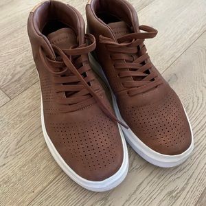 Like New Perry Ellis Portfolio Leather Dress Sneakers, Size 10